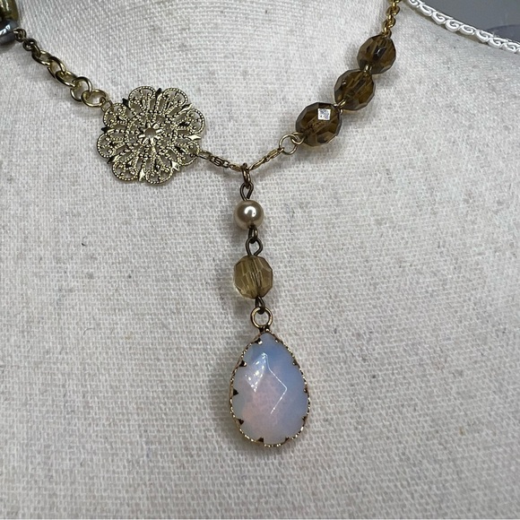 Handmade vintage and new pieces mixed up-cycled necklace with real stone pendant - Picture 12 of 13
